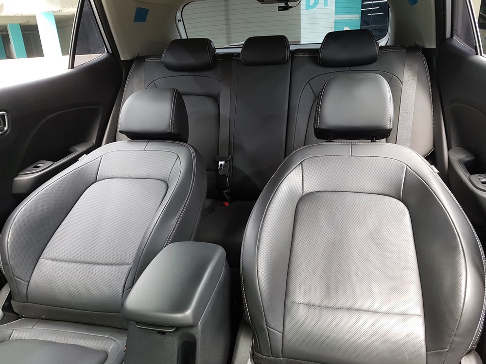 SN020737 - 2021 Hyundai VENUE (17R+S*KEY+FULL AUTO+GPS+LEATHER ) - Image 2