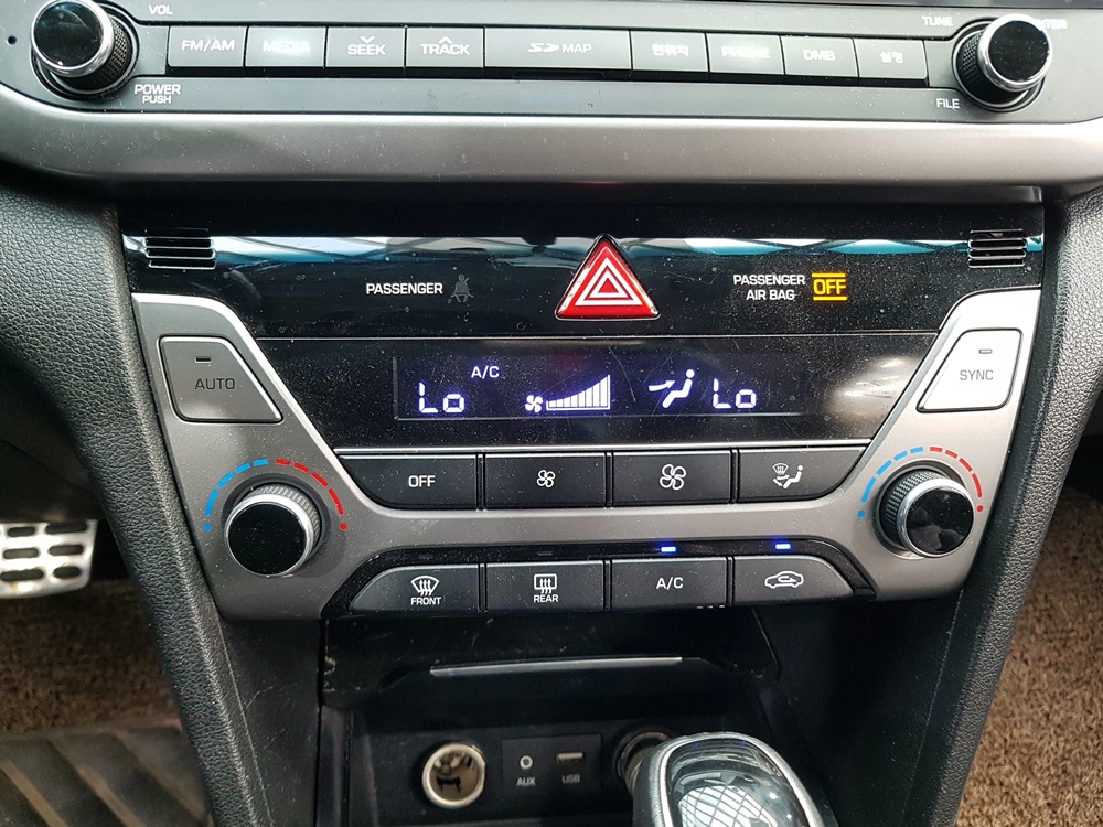 SN020733 - 2017 Hyundai Avante AD (17R+FULLAUTO+GPS+SPOILAR+LEATHER) - Image 3
