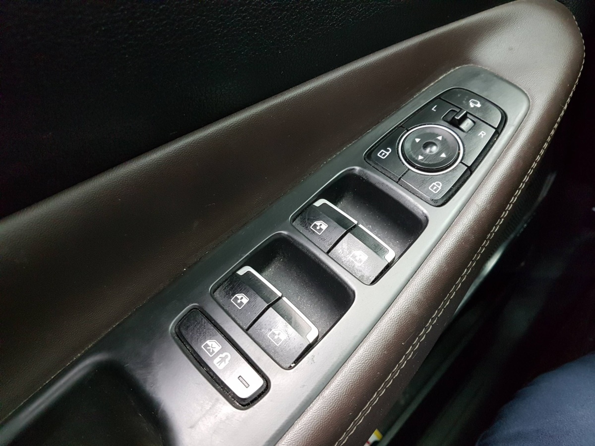 SN020545 - 2021 Hyundai The New Santafe TM (19+7S+SUNROOF+HUD) - Image 5