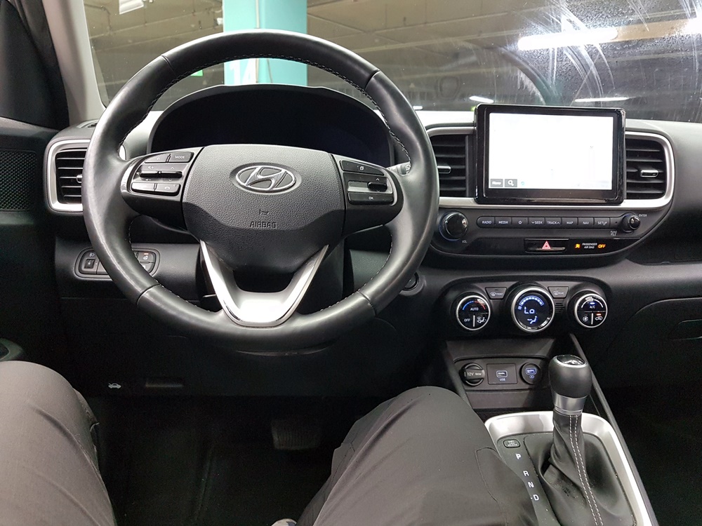 SN020674 - 2021 Hyundai VENUE (17R+S*KEY+F*ALUTO+LEATHER) - Image 9