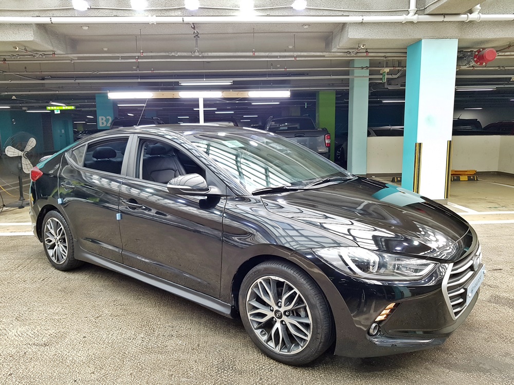 SN020733 - 2017 Hyundai Avante AD (17R+FULLAUTO+GPS+SPOILAR+LEATHER) - Image 4
